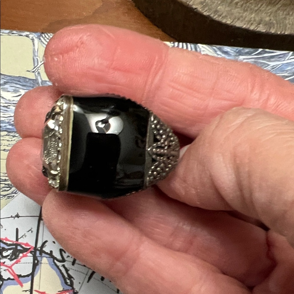 Gucci Silver Ring with Quilted Green Pouch size 16 Men’s Ring - Picture 12 of 16